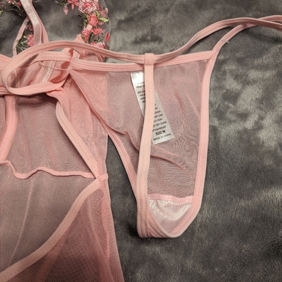 NWT Bed of Roses Lingerie Set - Picture 6 of 8